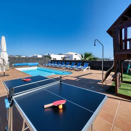Flavia - Private Pool, Jacuzzi, Bbq And Game By Lanzarote 빌라 플라야블랑카