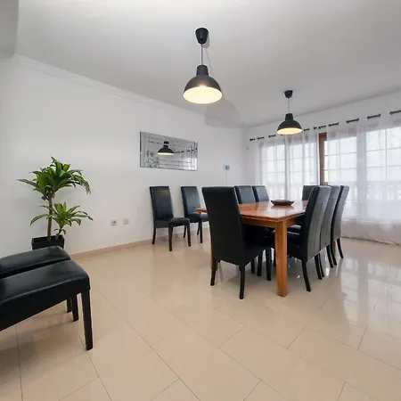 Villa Flavia - Private Pool, Jacuzzi, Bbq&game By Lanzarote