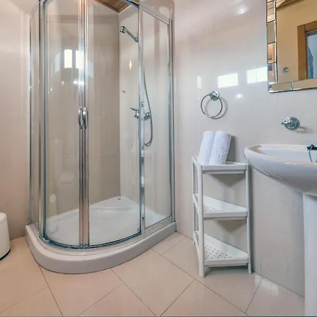 Flavia-private Pool, Jacuzzi, Sea Views Villa *