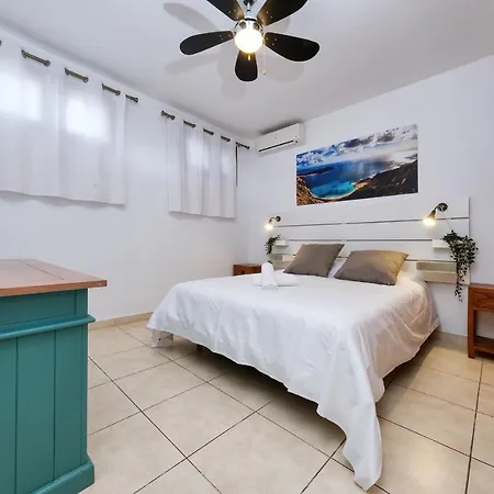 Flavia - Private Pool, Jacuzzi, Bbq&game By Lanzarote *