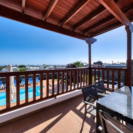 Flavia - Private Pool, Jacuzzi, Bbq&game By Lanzarote *