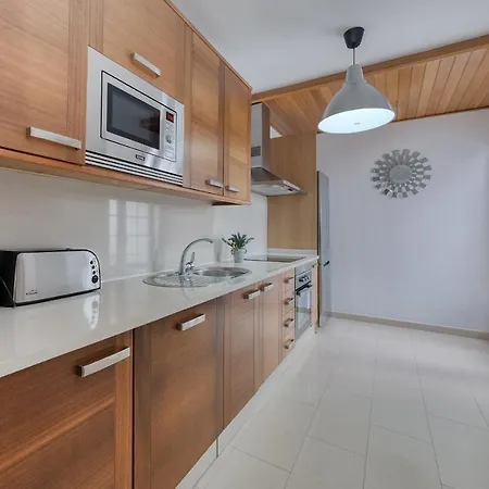 Вилла Flavia - Private Pool, Jacuzzi, Bbq And Game By Lanzarote *