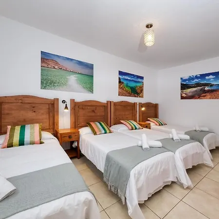 Villa Flavia - Private Pool, Jacuzzi, Bbq And Game By Lanzarote