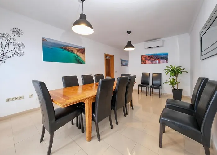 Flavia - Private Pool, Jacuzzi, Bbq And Game By Lanzarote Playa Blanca (Lanzarote)