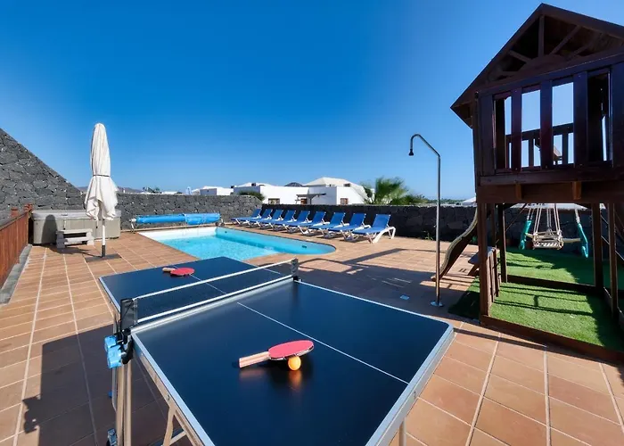 Flavia - Private Pool, Jacuzzi, Bbq And Game By Lanzarote 빌라 플라야블랑카