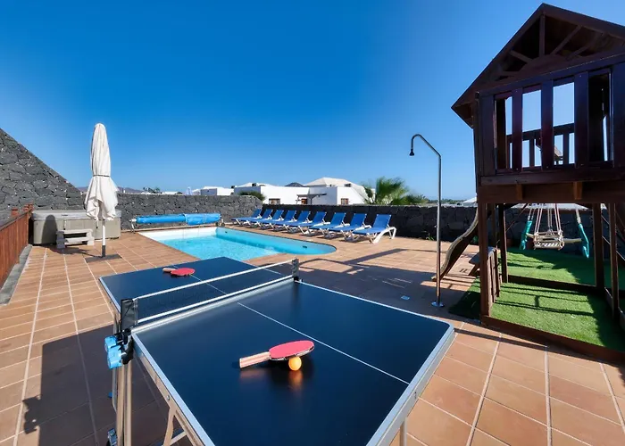 Flavia - Private Pool, Jacuzzi, Bbq And Game By Lanzarote 빌라 *