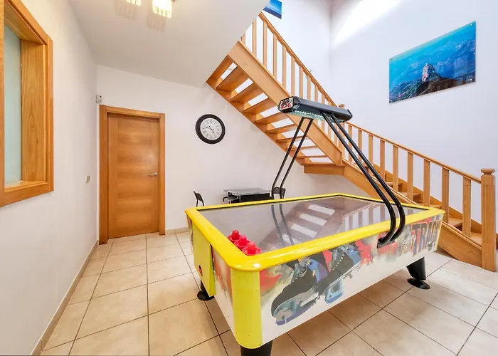 Flavia - Private Pool, Jacuzzi, Bbq And Game By Lanzarote 빌라 *