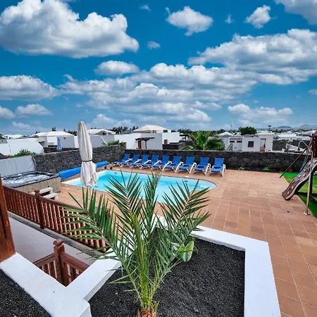 Villa Flavia - Private Pool, Jacuzzi, Bbq And Game By Lanzarote Playa Blanca