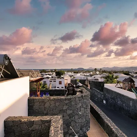 Flavia-private Pool, Jacuzzi, Sea Views Villa Playa Blanca (Lanzarote)