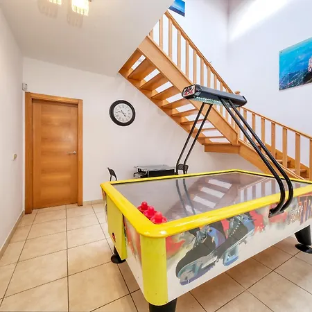 Flavia - Private Pool, Jacuzzi, Bbq And Game By Lanzarote ヴィラ *